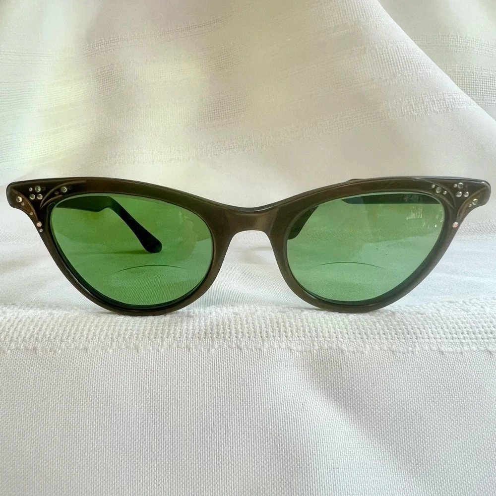 VTG Cat‎ Eye Frames Need A Little Cosmetic TLC